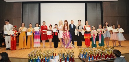 高娓娓:“2019全球精英才艺大赛暨林肯中心颁奖音乐会”完美收官