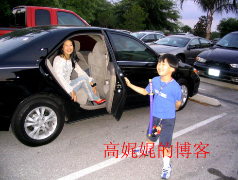 高娓娓:假如主播刘欣在美国吐槽取行李无人帮忙