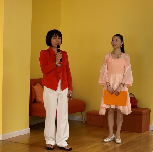 高娓娓:梁坤钿林肯中心舞蹈专场--流彩花韵新闻发布会在纽约举行