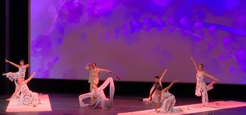 高娓娓:“流彩花韵——梁坤钿舞蹈专场演出”隆重亮相纽约林肯中心